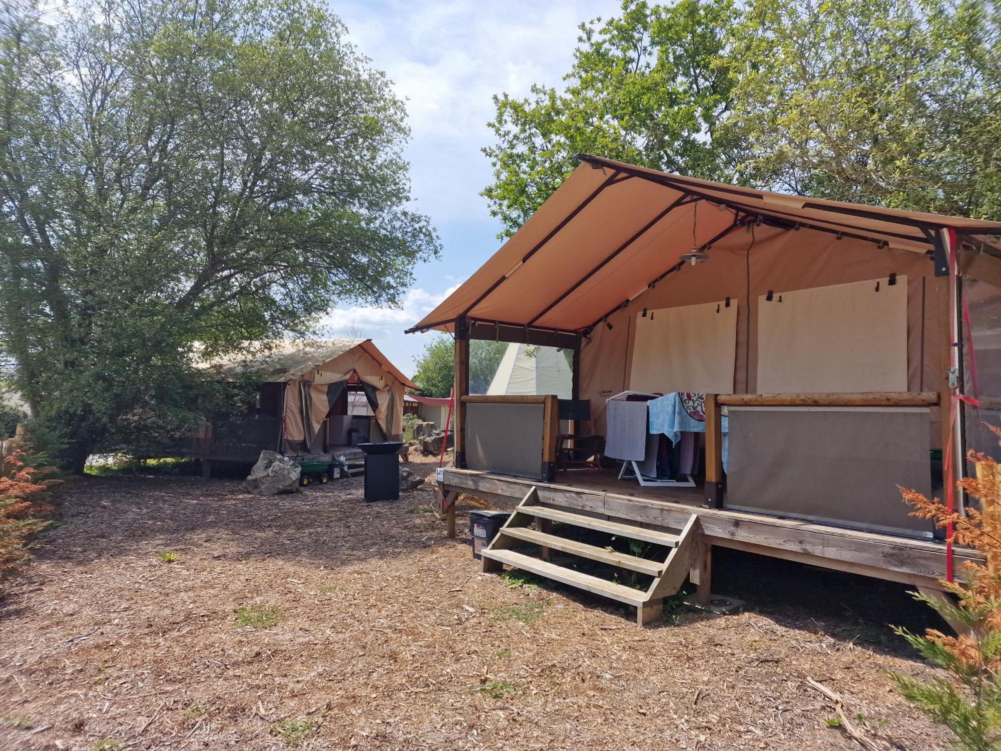Lodge Les P'Tites Maisons Dans La Prairie Sallertaine Zewnętrze zdjęcie